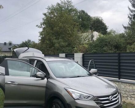 Серый Хендай Санта Фе, объемом двигателя 2.4 л и пробегом 191 тыс. км за 15000 $, фото 4 на Automoto.ua