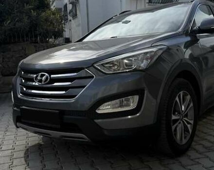 Сірий Хендай Санта Фе, об'ємом двигуна 2 л та пробігом 203 тис. км за 17500 $, фото 16 на Automoto.ua