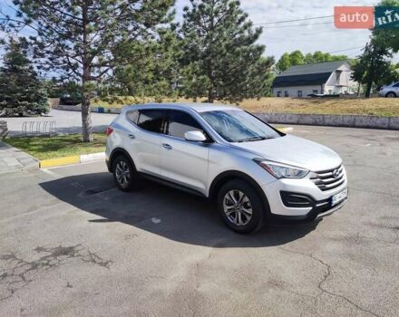 Серый Хендай Санта Фе, объемом двигателя 2.36 л и пробегом 200 тыс. км за 13600 $, фото 2 на Automoto.ua