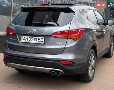 Серый Хендай Санта Фе, объемом двигателя 2.2 л и пробегом 141 тыс. км за 19900 $, фото 4 на Automoto.ua