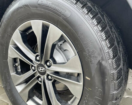 Серый Хендай Санта Фе, объемом двигателя 2.36 л и пробегом 183 тыс. км за 13800 $, фото 48 на Automoto.ua