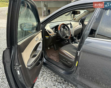 Сірий Хендай Санта Фе, об'ємом двигуна 2.36 л та пробігом 132 тис. км за 15200 $, фото 9 на Automoto.ua