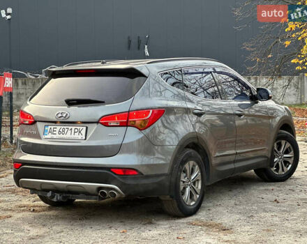 Сірий Хендай Санта Фе, об'ємом двигуна 2.4 л та пробігом 147 тис. км за 17400 $, фото 7 на Automoto.ua