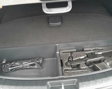 Серый Хендай Санта Фе, объемом двигателя 2.36 л и пробегом 285 тыс. км за 12700 $, фото 19 на Automoto.ua