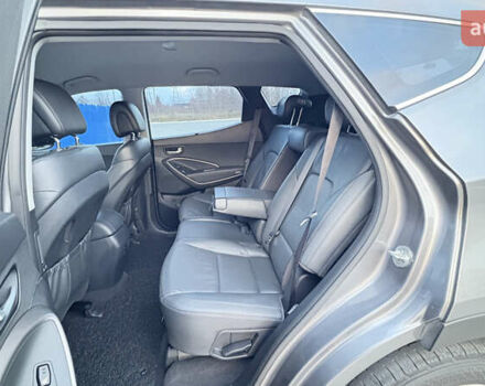 Серый Хендай Санта Фе, объемом двигателя 2 л и пробегом 214 тыс. км за 18700 $, фото 18 на Automoto.ua