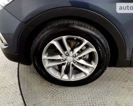 Серый Хендай Санта Фе, объемом двигателя 2 л и пробегом 162 тыс. км за 22700 $, фото 11 на Automoto.ua