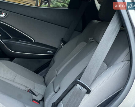 Серый Хендай Санта Фе, объемом двигателя 2.36 л и пробегом 147 тыс. км за 14700 $, фото 105 на Automoto.ua