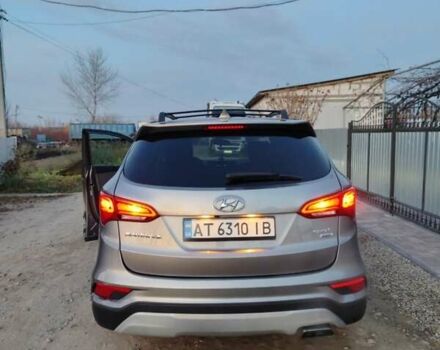 Серый Хендай Санта Фе, объемом двигателя 2.36 л и пробегом 147 тыс. км за 12550 $, фото 2 на Automoto.ua