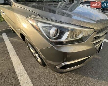 Сірий Хендай Санта Фе, об'ємом двигуна 2.36 л та пробігом 156 тис. км за 16200 $, фото 9 на Automoto.ua