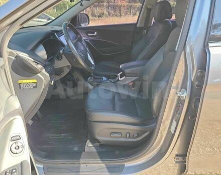 Серый Хендай Санта Фе, объемом двигателя 2 л и пробегом 54 тыс. км за 11700 $, фото 11 на Automoto.ua