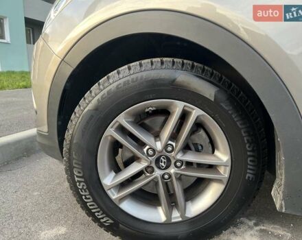 Сірий Хендай Санта Фе, об'ємом двигуна 2.36 л та пробігом 156 тис. км за 16200 $, фото 41 на Automoto.ua