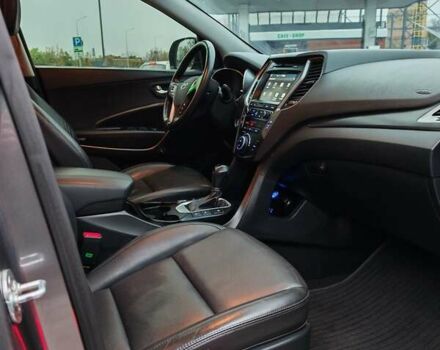 Сірий Хендай Санта Фе, об'ємом двигуна 2.2 л та пробігом 195 тис. км за 19500 $, фото 30 на Automoto.ua