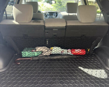 Серый Хендай Санта Фе, объемом двигателя 2.36 л и пробегом 145 тыс. км за 13500 $, фото 12 на Automoto.ua