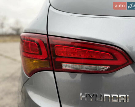 Серый Хендай Санта Фе, объемом двигателя 2.2 л и пробегом 131 тыс. км за 24000 $, фото 27 на Automoto.ua