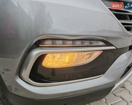 Сірий Хендай Санта Фе, об'ємом двигуна 2.2 л та пробігом 195 тис. км за 19500 $, фото 10 на Automoto.ua