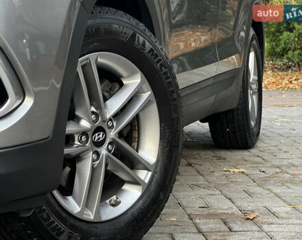 Серый Хендай Санта Фе, объемом двигателя 2.36 л и пробегом 147 тыс. км за 14700 $, фото 12 на Automoto.ua