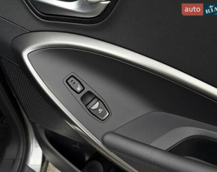 Серый Хендай Санта Фе, объемом двигателя 2.2 л и пробегом 131 тыс. км за 24000 $, фото 53 на Automoto.ua