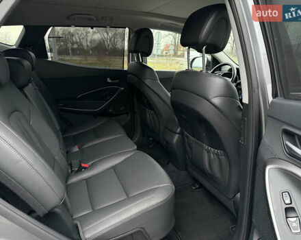 Серый Хендай Санта Фе, объемом двигателя 2.2 л и пробегом 131 тыс. км за 24000 $, фото 55 на Automoto.ua