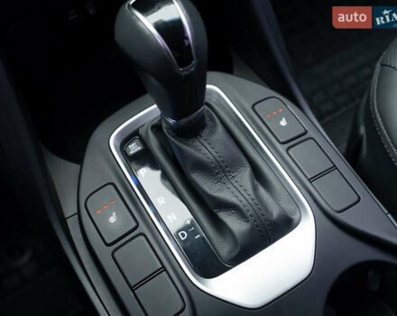 Сірий Хендай Санта Фе, об'ємом двигуна 2.2 л та пробігом 135 тис. км за 18300 $, фото 23 на Automoto.ua