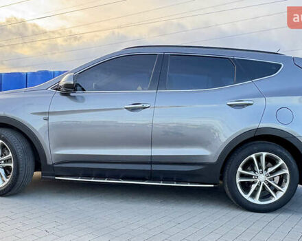 Серый Хендай Санта Фе, объемом двигателя 2 л и пробегом 214 тыс. км за 18700 $, фото 4 на Automoto.ua