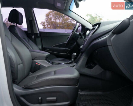 Сірий Хендай Санта Фе, об'ємом двигуна 2.2 л та пробігом 135 тис. км за 18300 $, фото 30 на Automoto.ua