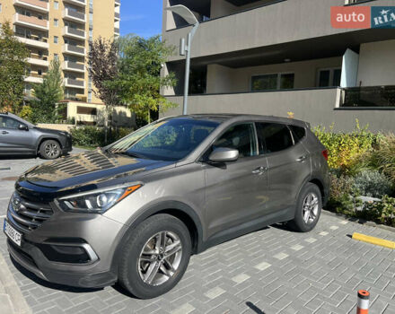 Серый Хендай Санта Фе, объемом двигателя 2.36 л и пробегом 145 тыс. км за 13500 $, фото 3 на Automoto.ua
