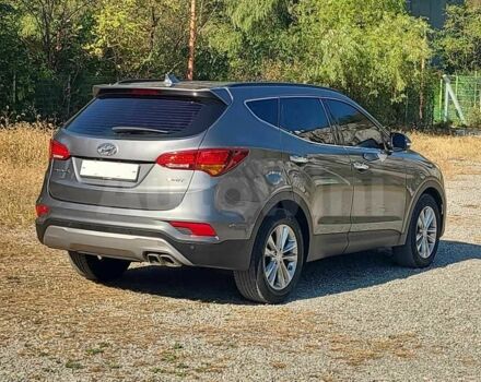 Серый Хендай Санта Фе, объемом двигателя 2 л и пробегом 54 тыс. км за 11700 $, фото 6 на Automoto.ua