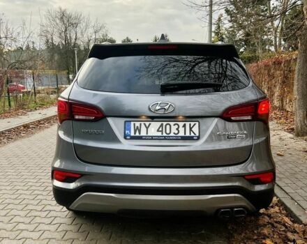 Серый Хендай Санта Фе, объемом двигателя 2 л и пробегом 168 тыс. км за 9300 $, фото 3 на Automoto.ua