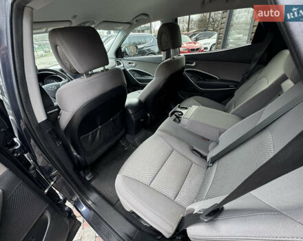 Серый Хендай Санта Фе, объемом двигателя 2.36 л и пробегом 110 тыс. км за 15500 $, фото 33 на Automoto.ua