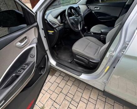 Сірий Хендай Санта Фе, об'ємом двигуна 2.36 л та пробігом 187 тис. км за 15600 $, фото 9 на Automoto.ua