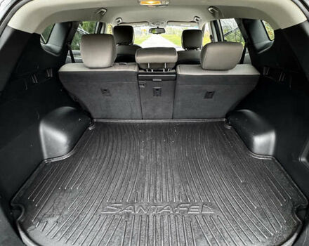 Серый Хендай Санта Фе, объемом двигателя 2.36 л и пробегом 133 тыс. км за 13800 $, фото 25 на Automoto.ua