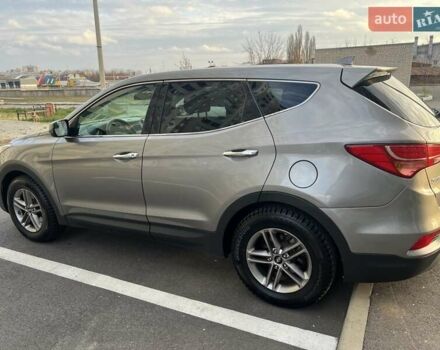 Сірий Хендай Санта Фе, об'ємом двигуна 2.36 л та пробігом 156 тис. км за 16200 $, фото 5 на Automoto.ua