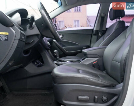 Сірий Хендай Санта Фе, об'ємом двигуна 2.2 л та пробігом 135 тис. км за 18300 $, фото 12 на Automoto.ua