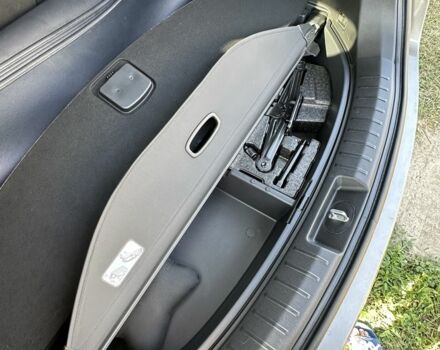 Серый Хендай Санта Фе, объемом двигателя 2 л и пробегом 104 тыс. км за 19400 $, фото 16 на Automoto.ua