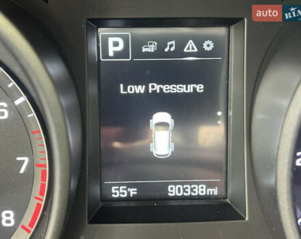 Серый Хендай Санта Фе, объемом двигателя 2.36 л и пробегом 145 тыс. км за 13500 $, фото 21 на Automoto.ua