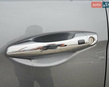 Сірий Хендай Санта Фе, об'ємом двигуна 2.2 л та пробігом 195 тис. км за 19500 $, фото 8 на Automoto.ua