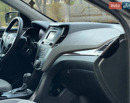 Серый Хендай Санта Фе, объемом двигателя 2.36 л и пробегом 147 тыс. км за 14700 $, фото 89 на Automoto.ua