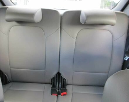 Серый Хендай Санта Фе, объемом двигателя 3.3 л и пробегом 78 тыс. км за 11100 $, фото 12 на Automoto.ua