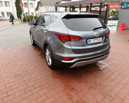 Сірий Хендай Санта Фе, об'ємом двигуна 2 л та пробігом 105 тис. км за 20700 $, фото 4 на Automoto.ua