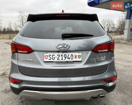 Серый Хендай Санта Фе, объемом двигателя 2.2 л и пробегом 131 тыс. км за 24000 $, фото 30 на Automoto.ua