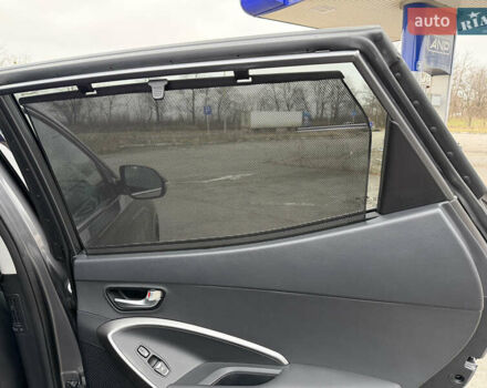 Серый Хендай Санта Фе, объемом двигателя 2.2 л и пробегом 131 тыс. км за 24000 $, фото 54 на Automoto.ua