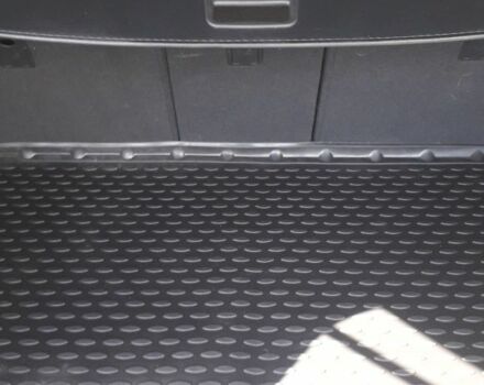 Серый Хендай Санта Фе, объемом двигателя 2.4 л и пробегом 160 тыс. км за 13000 $, фото 12 на Automoto.ua