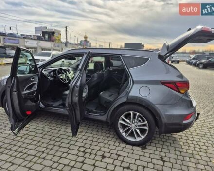 Серый Хендай Санта Фе, объемом двигателя 2.2 л и пробегом 175 тыс. км за 21400 $, фото 7 на Automoto.ua