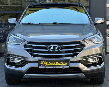 Серый Хендай Санта Фе, объемом двигателя 2 л и пробегом 157 тыс. км за 21000 $, фото 1 на Automoto.ua