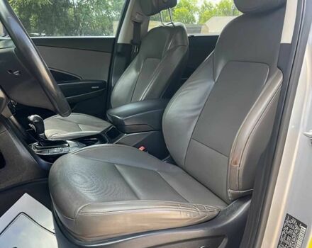 Серый Хендай Санта Фе, объемом двигателя 3.3 л и пробегом 78 тыс. км за 9300 $, фото 7 на Automoto.ua