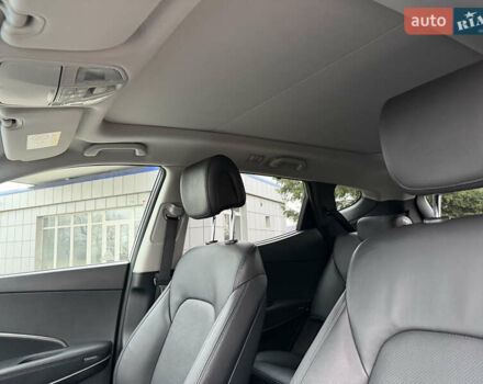 Серый Хендай Санта Фе, объемом двигателя 2.2 л и пробегом 131 тыс. км за 24000 $, фото 39 на Automoto.ua