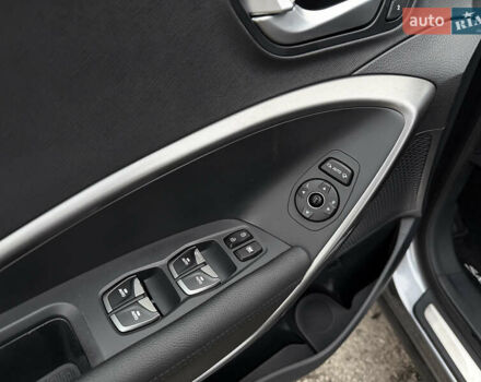 Серый Хендай Санта Фе, объемом двигателя 2.2 л и пробегом 131 тыс. км за 24000 $, фото 33 на Automoto.ua