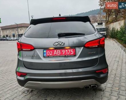Сірий Хендай Санта Фе, об'ємом двигуна 2.2 л та пробігом 195 тис. км за 19500 $, фото 4 на Automoto.ua