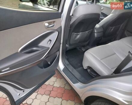 Сірий Хендай Санта Фе, об'ємом двигуна 2.36 л та пробігом 140 тис. км за 16300 $, фото 5 на Automoto.ua