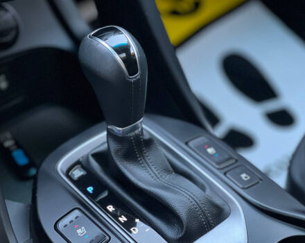 Серый Хендай Санта Фе, объемом двигателя 2 л и пробегом 157 тыс. км за 21000 $, фото 14 на Automoto.ua